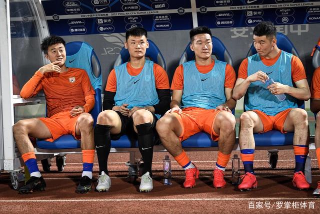 曼城以1.4亿欧元正式签下恩佐，与切尔西达成交易